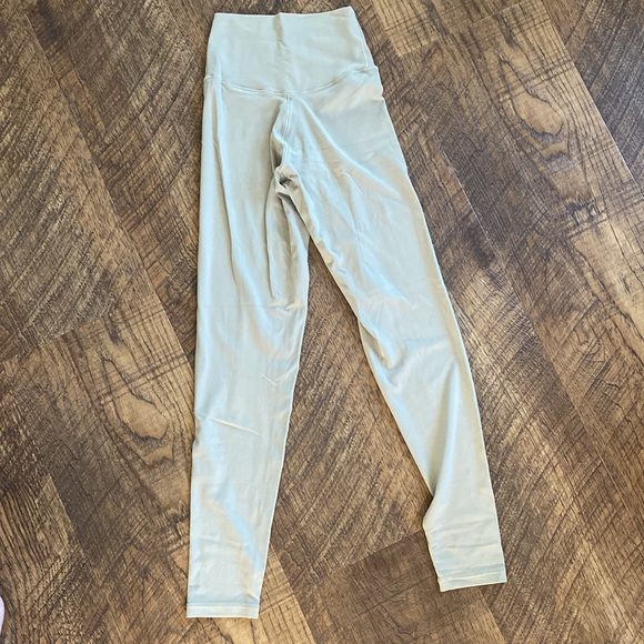 aerie offline legging, color olive/tan, size XS but will fit a small - Picture 2 of 3